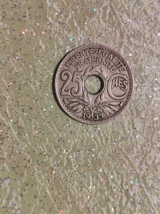 Moneta francese con foro 25 centesimi anno 1933