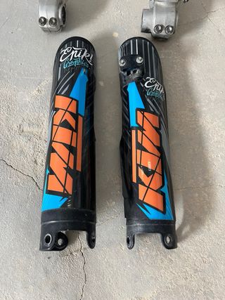 HORQUILLA WP KTM 640 2006