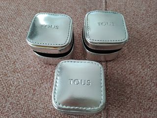 Pack de 3 cajas regalo/joyero plateadas de Tous