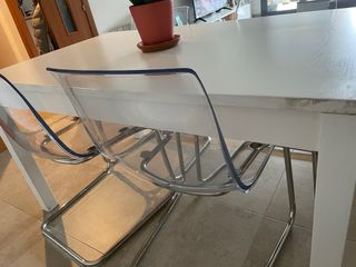 Mesa y sillas de comedor ikea