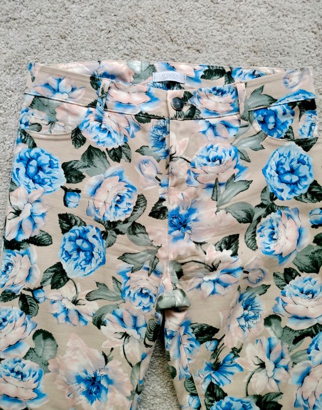 Pantalón 5 bolsillos estampado