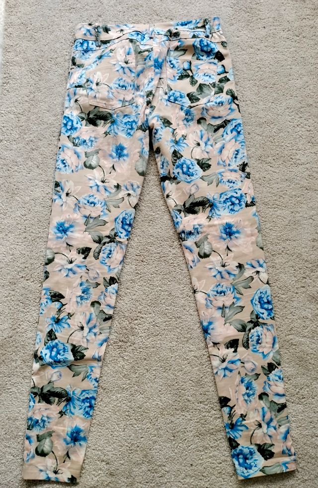 Pantalón 5 bolsillos estampado