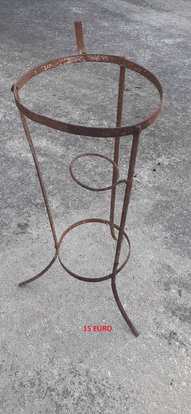 portacatino in ferro forgiato a mano vintage