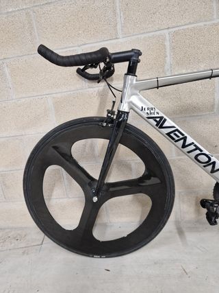 Aventon Mataro.