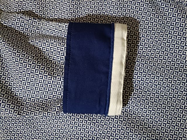 Camisa azul calaveras "Yellow Skin"