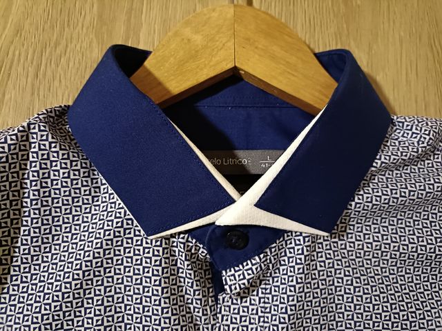 Camisa azul calaveras "Yellow Skin"