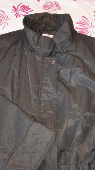 Parka. Talla 5. Marca Toscane.