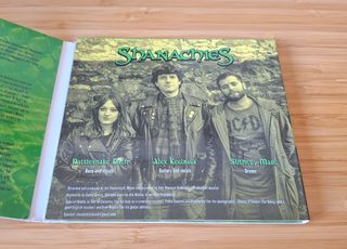 ShanachieS - The Snakes Are Back In Town