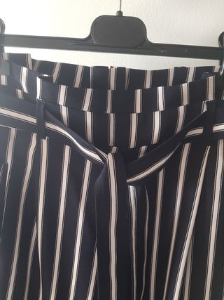 Pantalon de vestir Stradivarius