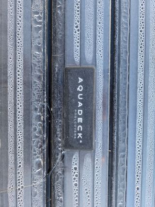 Cubierta de piscina con paneles solare AQUADECKs