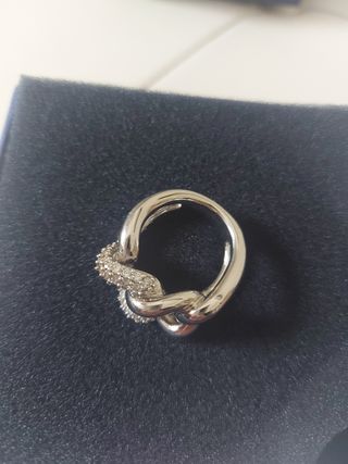 Anillo entrelazado Swarovski
