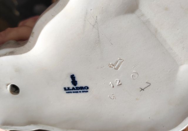 Figura Lladró N°12 "Lección en el campo"