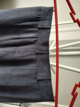 Conjunto de falda y chaleco