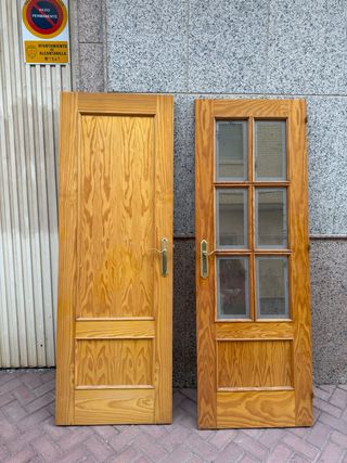Puertas de pino maciza 