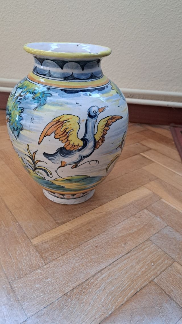 2 vasos antigos de cerâmica Toledo