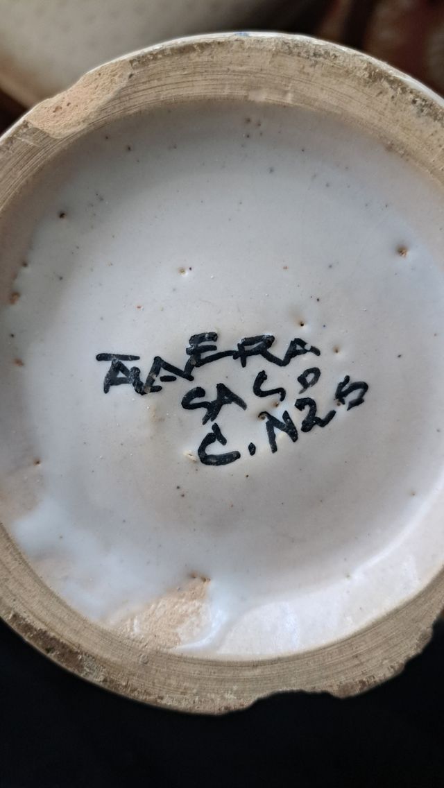 2 vasos antigos de cerâmica Toledo