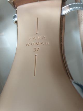Zapato plateado