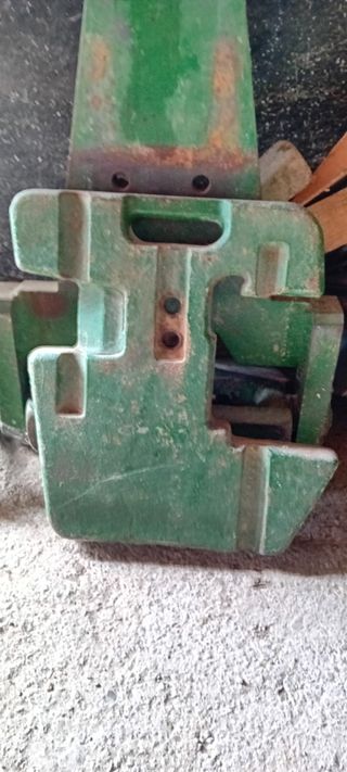 Contrapesos jhon deere modelo 3135