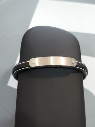 Pulsera cuero y acero hombre nueva.