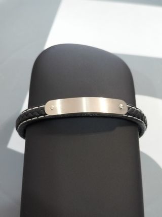 Pulsera cuero y acero hombre nueva.
