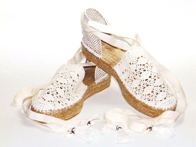 Tela encaje beige. Para alpargatas