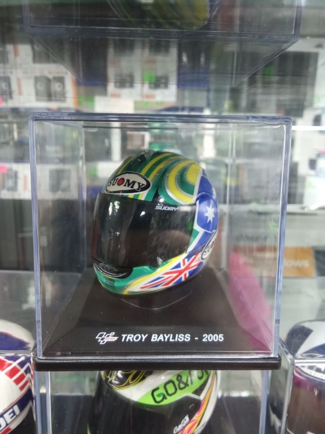 Capacete miniatura de motocicleta