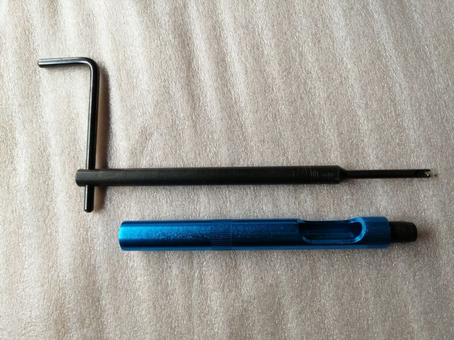 Attrezzo inserti heli coil