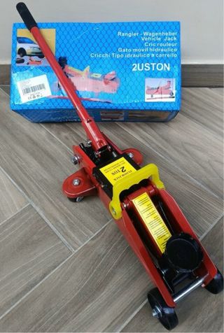 Cric idraulico per auto 2T