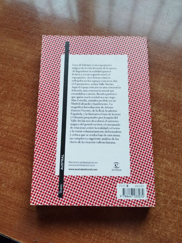 Luces de Bohemia: Esperpento. Edición de Alonso Zamora Vicente. Guía de lectura y glosario de Joaquín del Valle-Inclán (Spanish Edition)