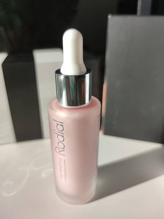 Prebase iluminadora Rodial Soft Focus Glow Drops