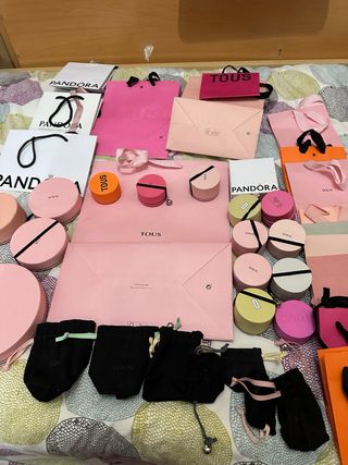 Tous y Pandora