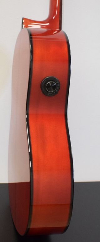 Guitarra flamenca Tatay amplificada
