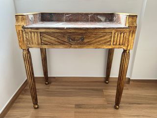 Toeletta a specchio in bronzo