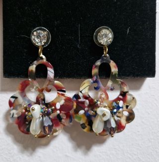 Pendientes fantasía con tonos rosas