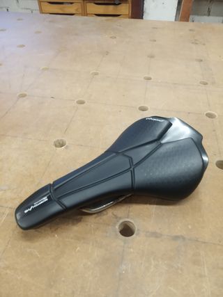 Sillín prologo scrach m5 tirox