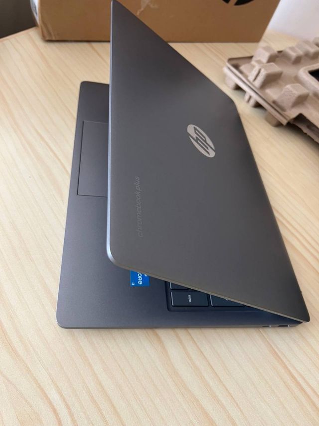 Portatil HP Chromebook plus 15a 256GB FHD Nuevo
