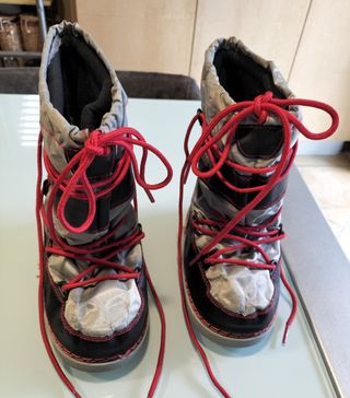 Guanti Dolomite e Doposci neve Batman 