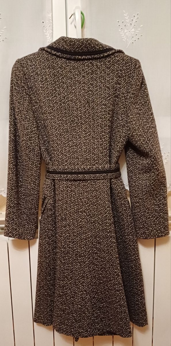 Abrigo Largo de Mujer en Lana Virgen