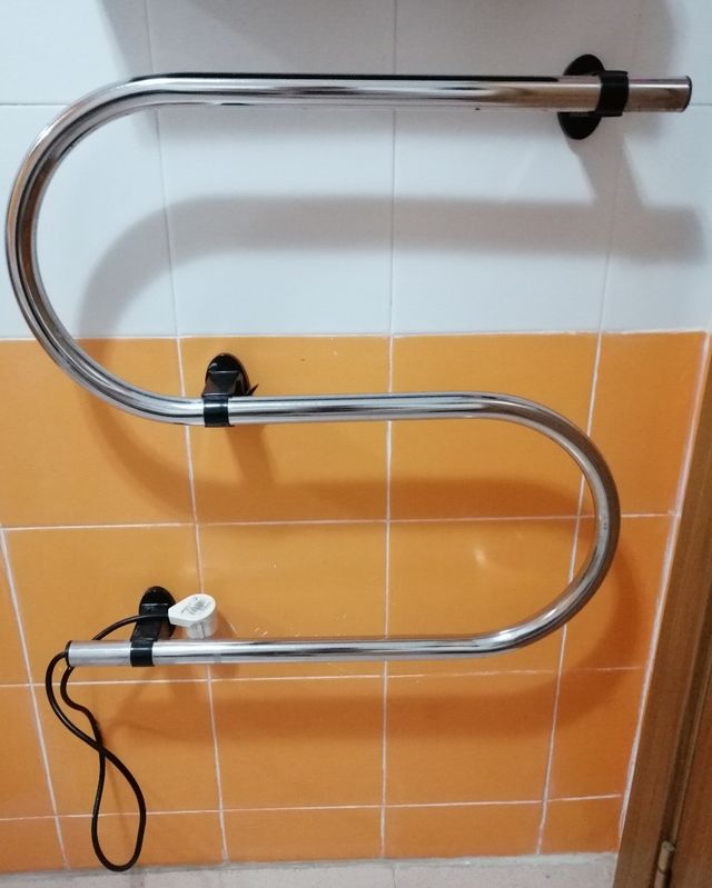 Radiador calienta toallas