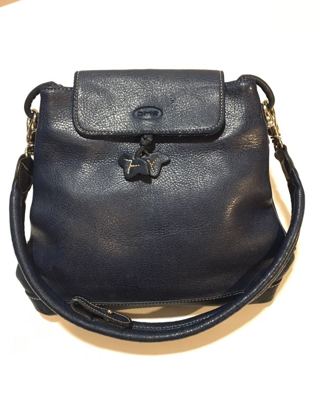 Bolso piel de hombro marca DMR