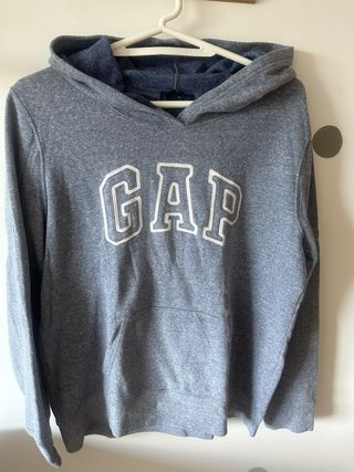 Sudadera marca GAP