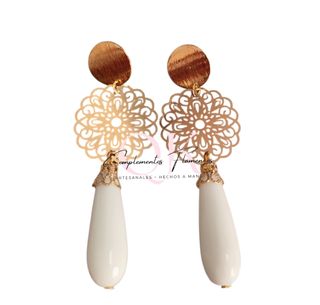 Pendientes de flamenca. Lágrima piedra jade coral