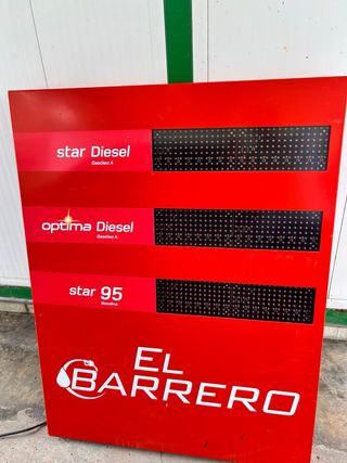 Monolito estacion de servicio