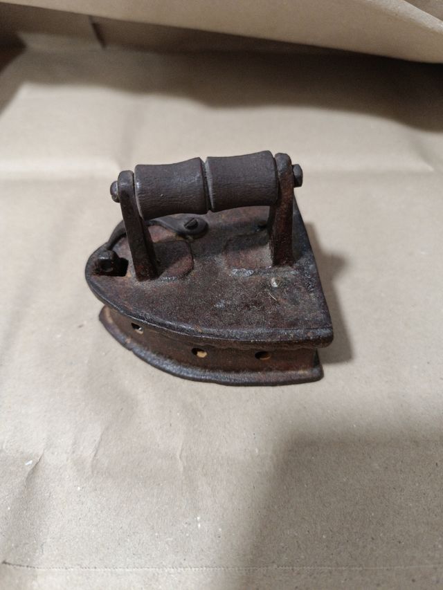 Plancha pequeña antigua!!