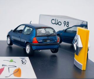 RENAULT CLIO II 1:43 VITESSE SERIE LIMITADA 