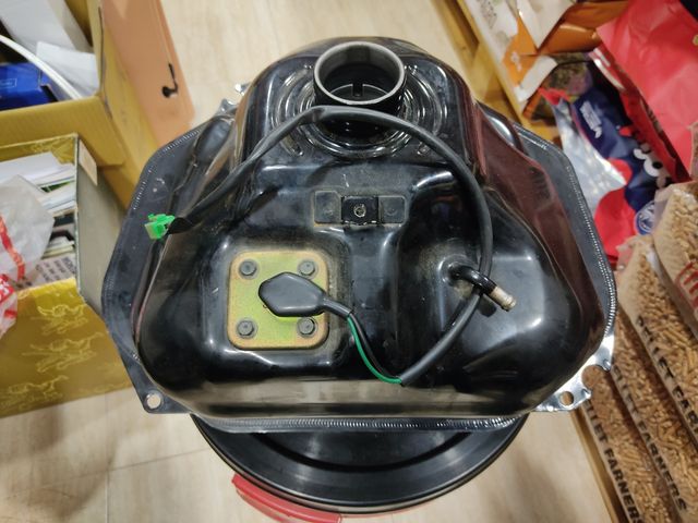 Tapon y deposito yamaha tmax