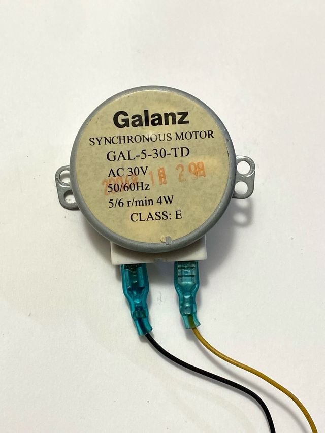Motore sincrono 30V AC.