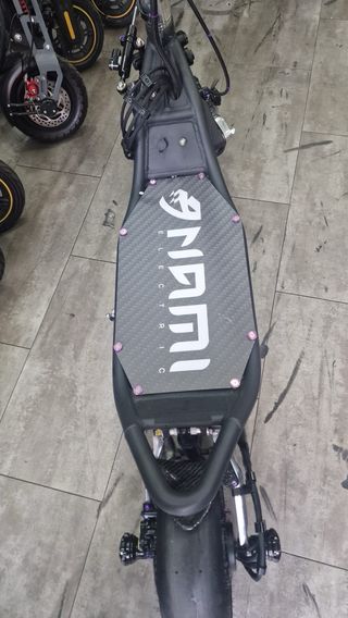 Vinilo antideslizante patinete