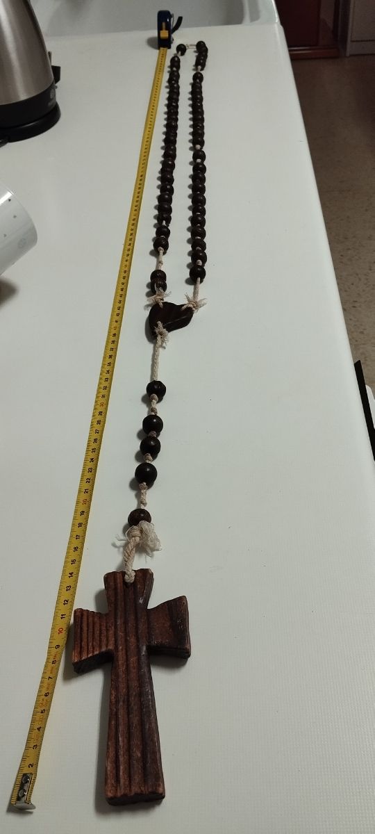 COLLAR CON CRUZ,PARA COMPLEMENTO,DIFRA DE CARNAVAl