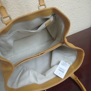 BOLSO de piel de Purificación GARCÍA mostaza